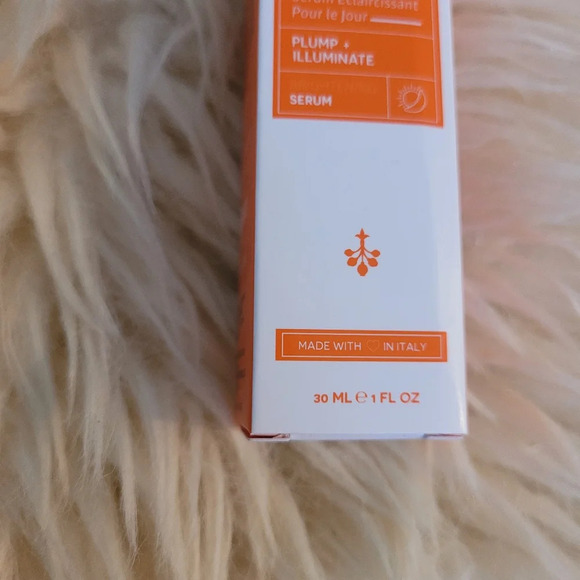 New Skin & Co Sicilian Light Brightening Serum 30ML | 1.0 FL OZ - Picture 3 of 4